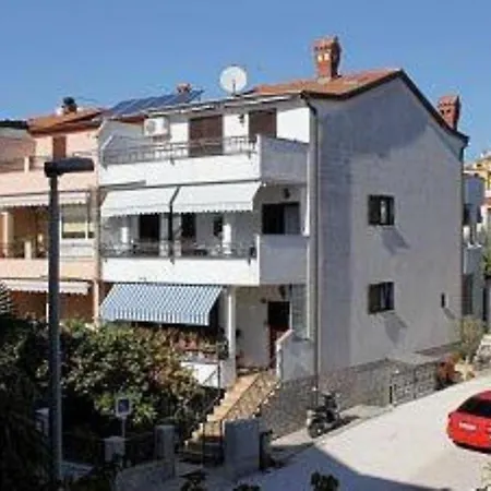In With Terrace, Air Condition, Wifi, Washing Machine 3652-4 Apartment