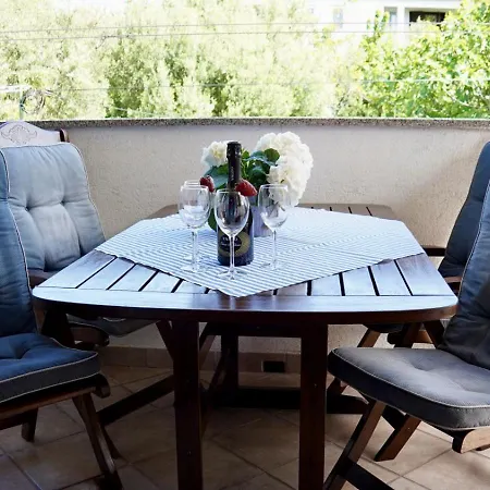 In With Terrace, Air Condition, Wifi, Washing Machine 3652-4 Apartment Rovinj