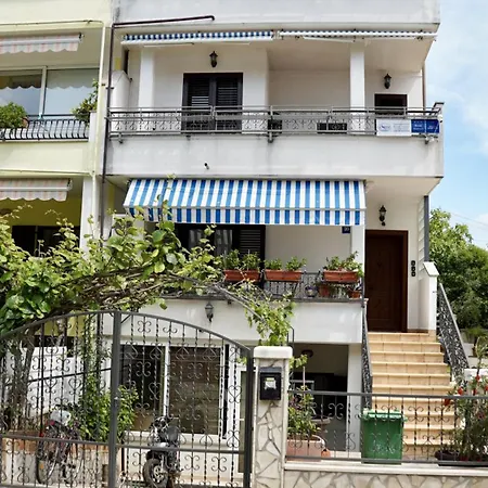 In With Terrace, Air Condition, Wifi, Washing Machine 3652-4 Apartment