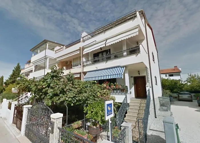 In With Terrace, Air Condition, Wifi, Washing Machine 3652-4 * Ρόβινι